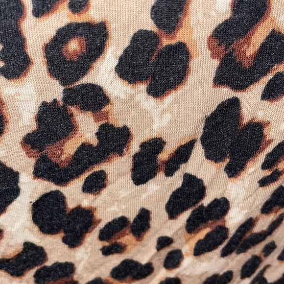 🚫SOLD🚫 Reversible Cheetah Tank Top 🐆 - Picture 6 of 13